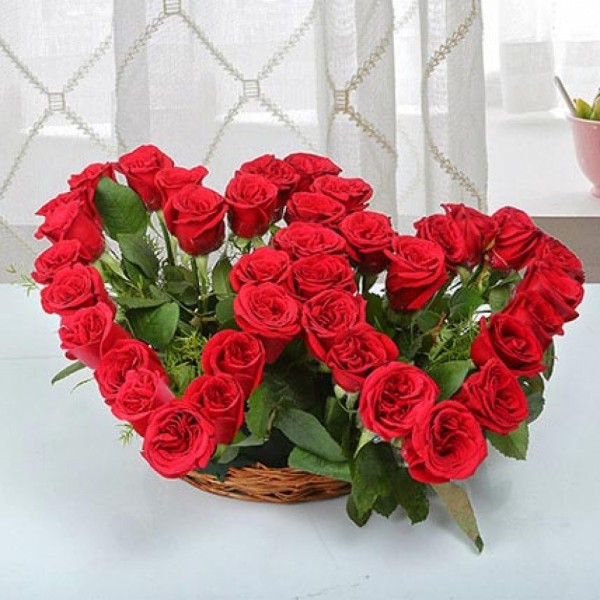 How to make your loved ones feel special with the beauty and charm of flowers?