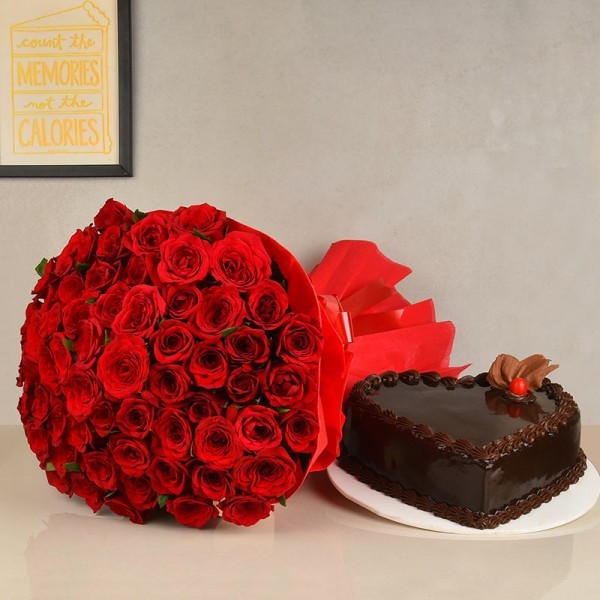 Chocolate birthday cake with red roses online delivery