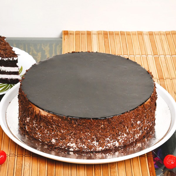 5 Creative And Easy Ways To Decorate A Cake At Home - Chocolaty.in