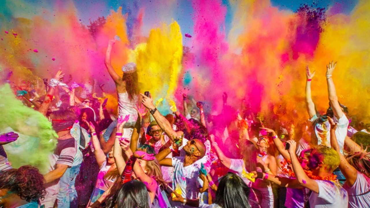 Holi – Don’t like Colours? Here’s how you can still celebrate it