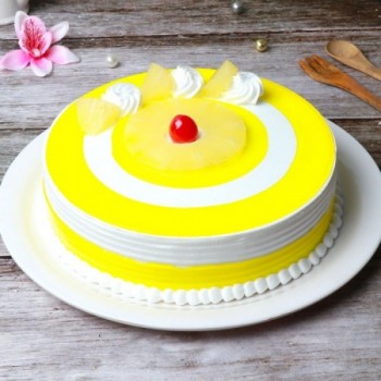 Pineapple Glage Cake