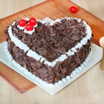 Tempting BlackForest Cake