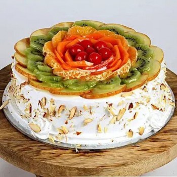 Creamy Vanilla Fruit Cake
