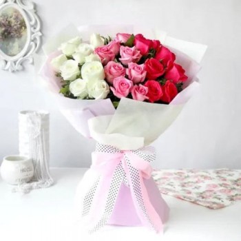 24 Red, White n Pink Roses